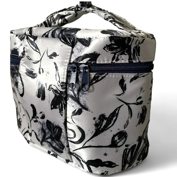 3 FOR $15 Floral Makeup Bag - Picture 2 of 3